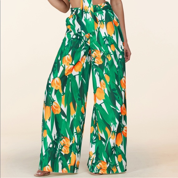 Was $150 Summer Tulip Print 2pc Set - Picture 6 of 10